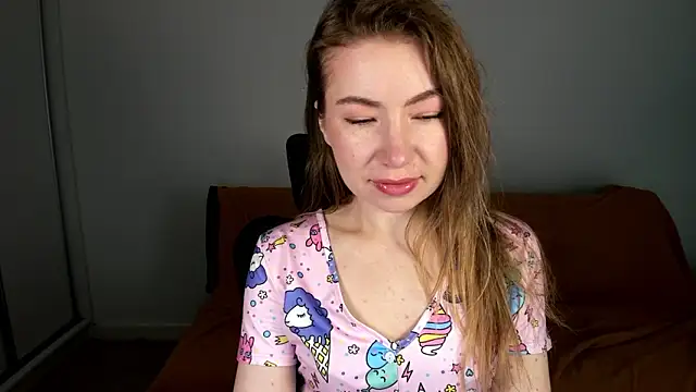 Mia Tasty online show from 06-14-26, 06:26