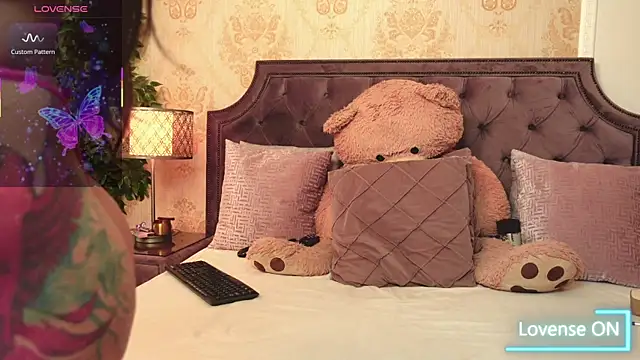 JaneDevine online show from 03-18-26, 09:23