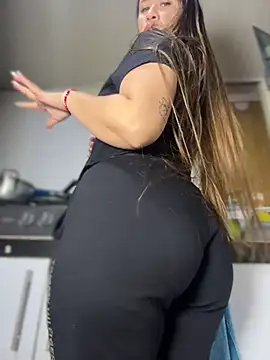 Emiily lee online show from 01-11-26, 02:27