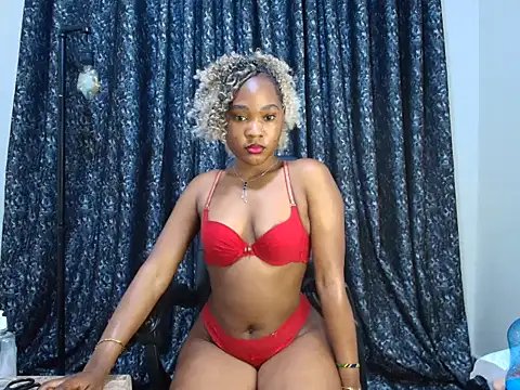 Snapshot of pretty_hearty chatting on 09-29-25, 07:19 pretty hearty online show from 09-29-25, 07:19