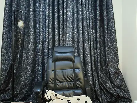 Snapshot of pretty_hearty chatting on 10-01-25, 07:20 pretty hearty online show from 10-01-25, 07:20