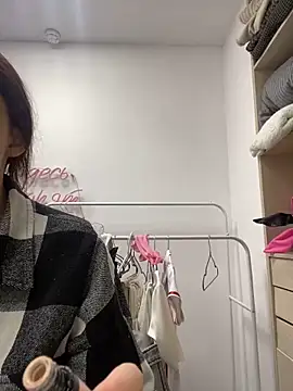 AnaWest online show from 09-28-25, 05:57