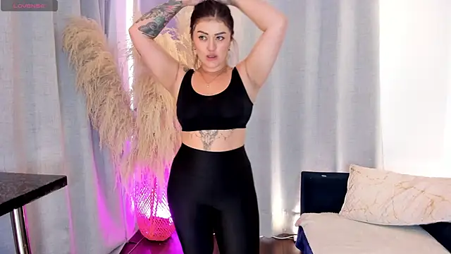 Snapshot of Sofiawilson_ chatting on 02-28-25, 03:37 Sofiawilson online show from 02-28-25, 03:37