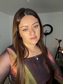 Snapshot of Sofiawilson_ chatting on 02-11-26, 02:00 Sofiawilson online show from 02-11-26, 02:00