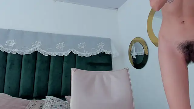 Snapshot of BonnieCute_ chatting on 01-19-25, 02:38 BonnieCute online show from 01-19-25, 02:38