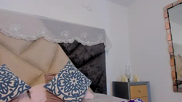 BonnieCute  online show from 10-28-25, 12:25