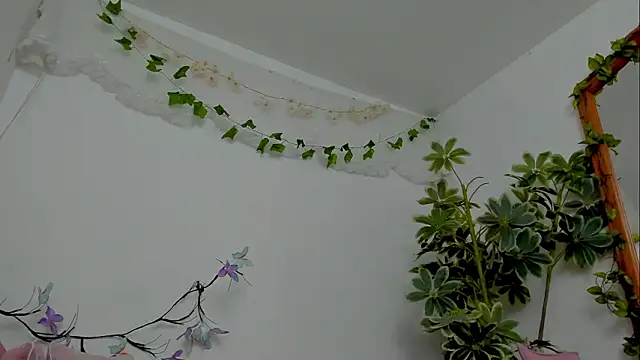 BonnieCute  online show from 03-18-26, 11:52