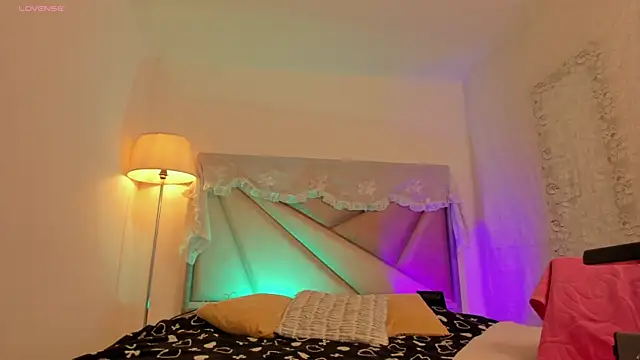 BonnieCute  online show from 06-28-26, 02:06
