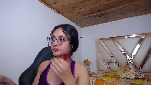 Snapshot of antonella_sweetlittle chatting on 01-04-25, 06:19 antonella sweetlittle online show from 01-04-25, 06:19