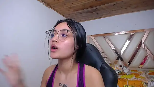 Snapshot of antonella_sweetlittle chatting on 01-04-25, 09:20 antonella sweetlittle online show from 01-04-25, 09:20