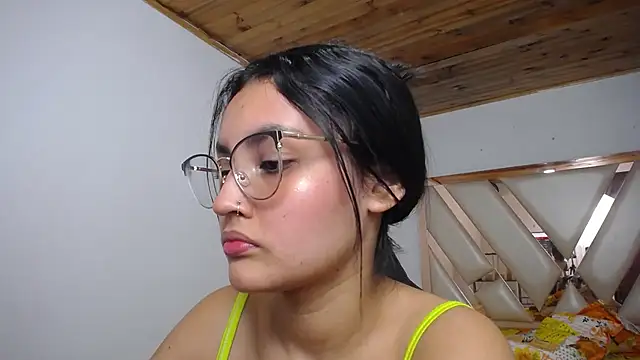 Snapshot of antonella_sweetlittle chatting on 01-05-25, 02:08 antonella sweetlittle online show from 01-05-25, 02:08