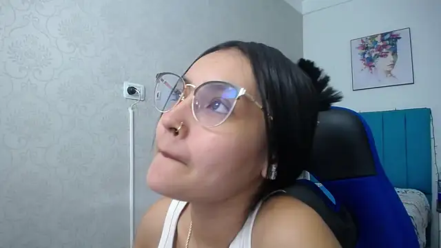 Snapshot of antonella_sweetlittle chatting on 01-15-25, 03:39 antonella sweetlittle online show from 01-15-25, 03:39