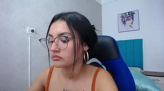 Snapshot of antonella_sweetlittle chatting on 02-25-25, 07:14 antonella sweetlittle online show from 02-25-25, 07:14