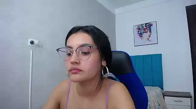 Snapshot of antonella_sweetlittle chatting on 02-28-25, 06:52 antonella sweetlittle online show from 02-28-25, 06:52