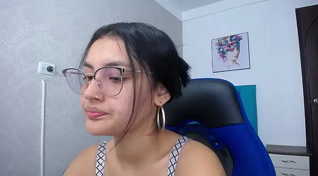 Snapshot of antonella_sweetlittle chatting on 03-05-25, 12:33 antonella sweetlittle online show from 03-05-25, 12:33