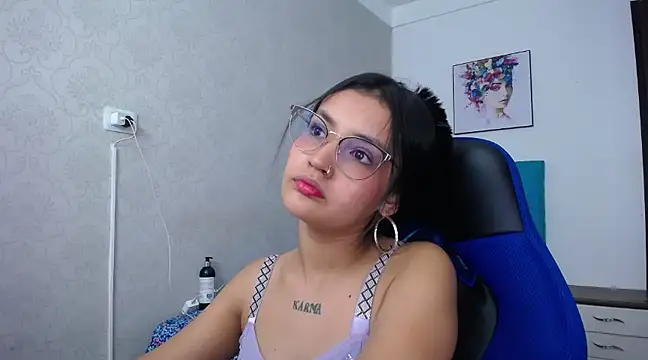 Snapshot of antonella_sweetlittle chatting on 03-05-25, 06:45 antonella sweetlittle online show from 03-05-25, 06:45