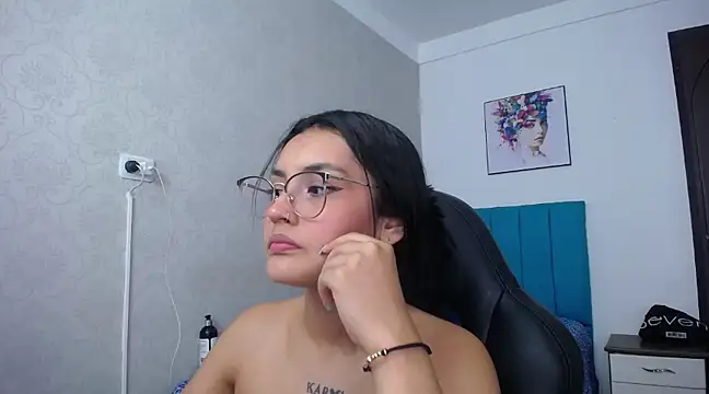 Snapshot of antonella_sweetlittle chatting on 03-14-25, 06:29 antonella sweetlittle online show from 03-14-25, 06:29