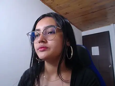 Snapshot of antonella_sweetlittle chatting on 10-05-25, 10:02 antonella sweetlittle online show from 10-05-25, 10:02