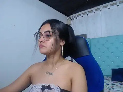 Snapshot of antonella_sweetlittle chatting on 10-21-25, 12:39 antonella sweetlittle online show from 10-21-25, 12:39