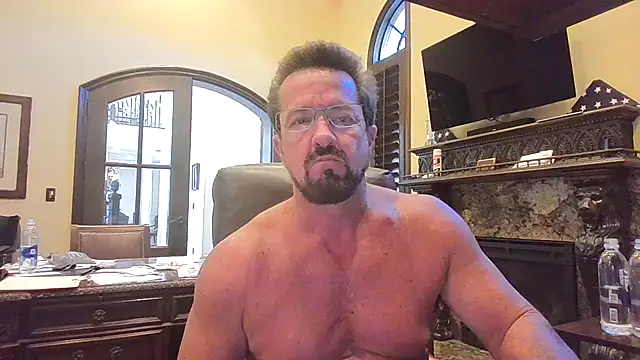 sluttydylan online show from 10-16-25, 06:31