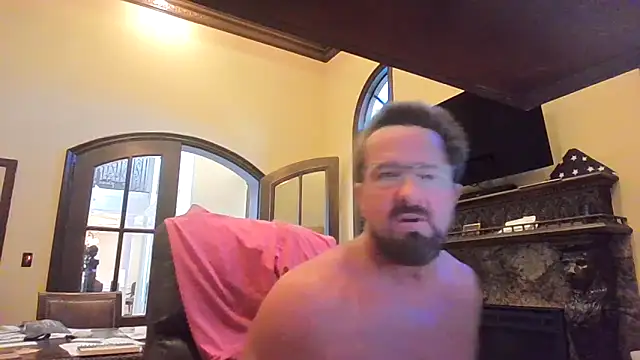 sluttydylan online show from 10-28-25, 05:48