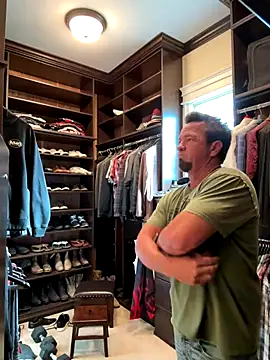 sluttydylan online show from 11-16-25, 09:31