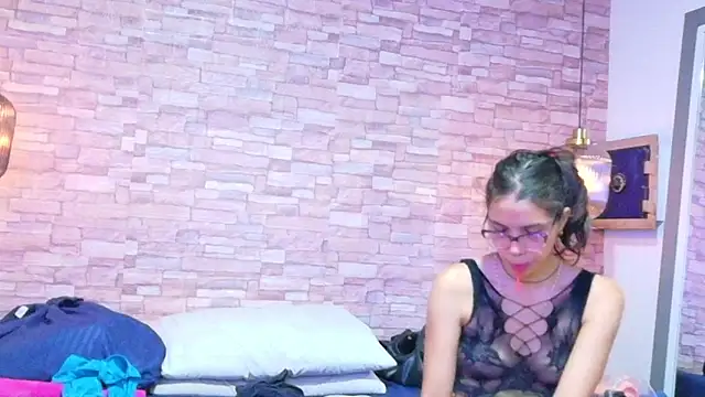 nextdoor fantasy1 online show from 06-18-26, 08:02