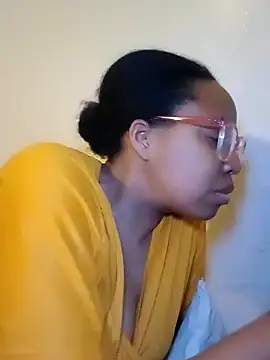 Snapshot of madamsensuale chatting on 02-09-25, 04:46 madamsensuale online show from 02-09-25, 04:46