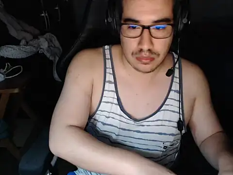 thealfawolf01 online show from 06-17-26, 06:27