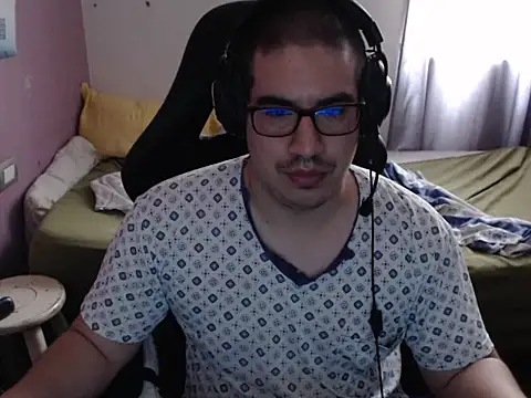 thealfawolf01 online show from 07-28-26, 02:35