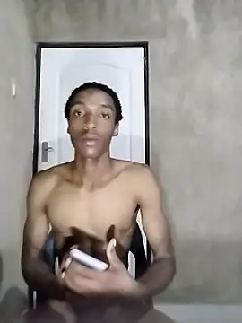 Snapshot of FullyxLoaded chatting on 01-08-25, 04:54 FullyxLoaded online show from 01-08-25, 04:54