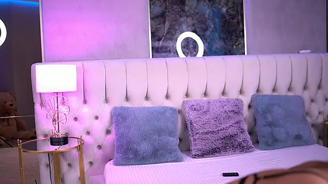 AishaDevoe online show from 02-10-25, 10:09