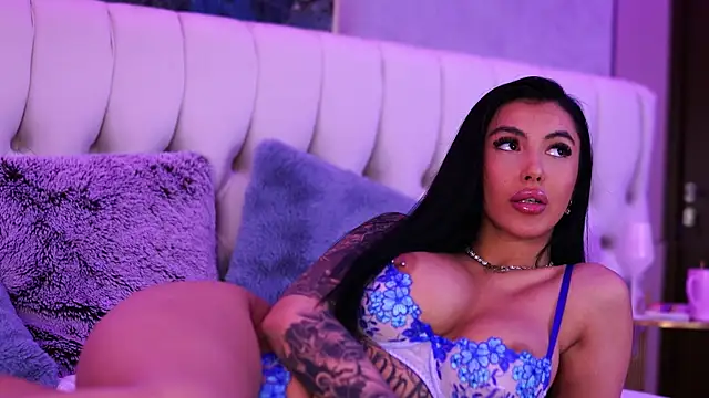 AishaDevoe online show from 03-09-25, 01:14