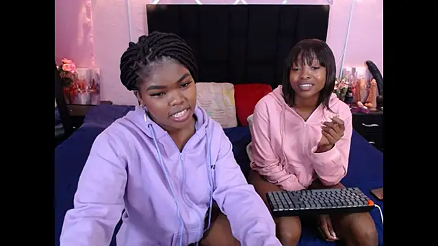 AdelynYasmin online show from 09-30-25, 03:28