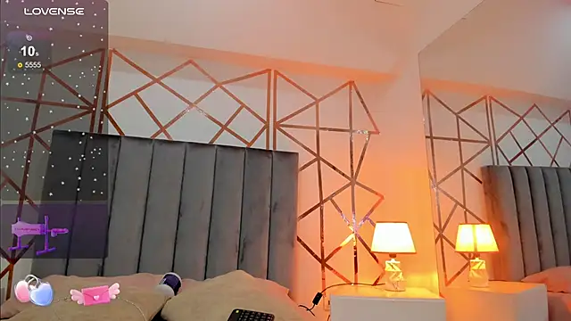 Megan Thompsonn online show from 03-13-25, 06:45