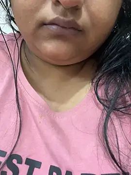 Snapshot of smile_pretty chatting on 10-24-25, 08:05 smile pretty online show from 10-24-25, 08:05