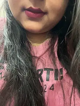 Snapshot of smile_pretty chatting on 11-19-25, 04:29 smile pretty online show from 11-19-25, 04:29