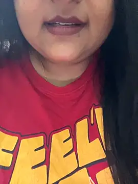 Snapshot of smile_pretty chatting on 11-20-25, 06:29 smile pretty online show from 11-20-25, 06:29