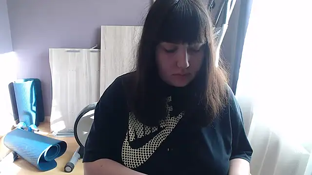 Lynylou online show from 09-11-25, 08:03