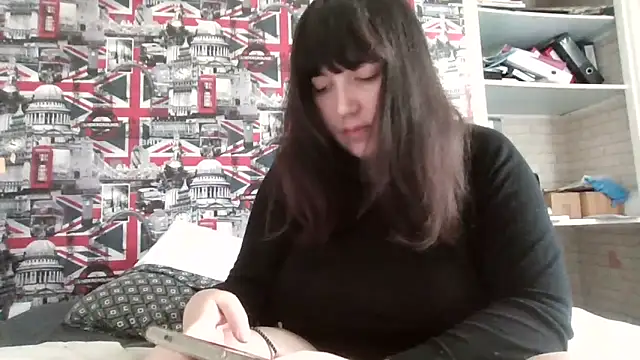 Lynylou online show from 09-23-25, 11:13