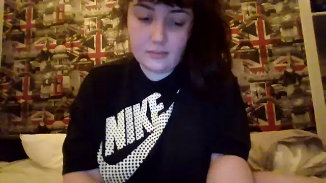 Lynylou online show from 01-05-26, 05:27