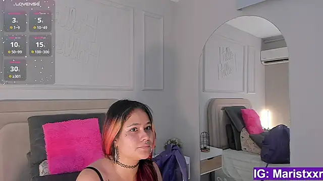 Maristxxr online show from 10-18-25, 07:36