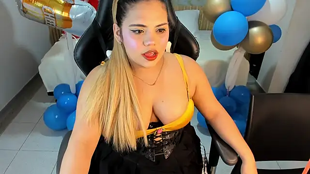 Snapshot of samy_19_ chatting on 10-02-25, 11:06 samy 19 online show from 10-02-25, 11:06