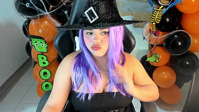 Snapshot of samy_19_ chatting on 10-24-25, 11:06 samy 19 online show from 10-24-25, 11:06