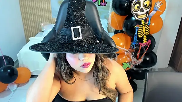 Snapshot of samy_19_ chatting on 11-01-25, 11:01 samy 19 online show from 11-01-25, 11:01