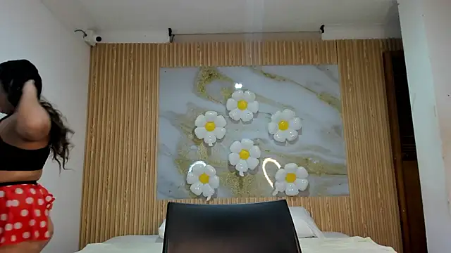 Snapshot of samy_19_ chatting on 04-21-26, 11:05 samy 19 online show from 04-21-26, 11:05