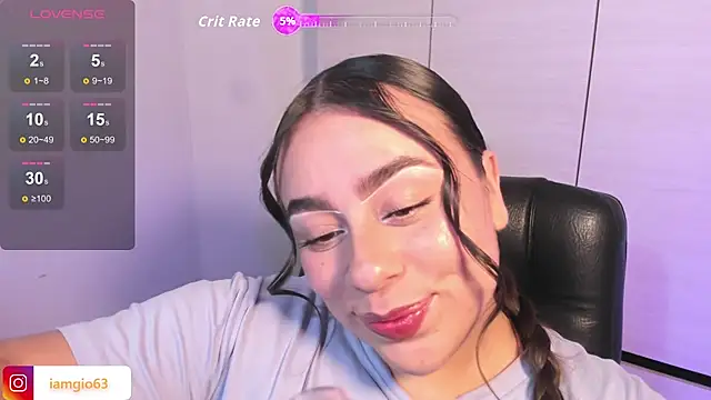 Snapshot of Georgina_1t chatting on 10-11-25, 03:06 Georgina 1t online show from 10-11-25, 03:06