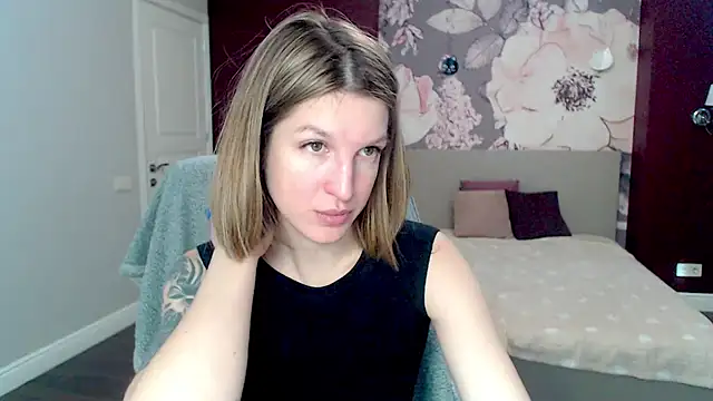 EmilyWalkeri online show from 01-15-25, 07:48
