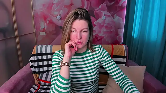 EmilyWalkeri online show from 02-25-25, 07:52