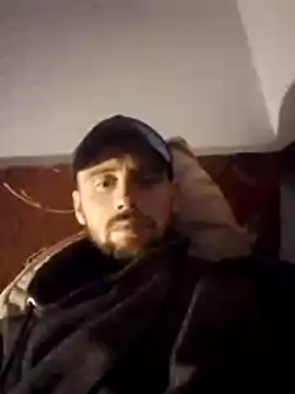 Snapshot of Rejtelmesest chatting on 10-20-25, 06:52 Rejtelmesest online show from 10-20-25, 06:52